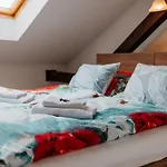 Lucie 4*